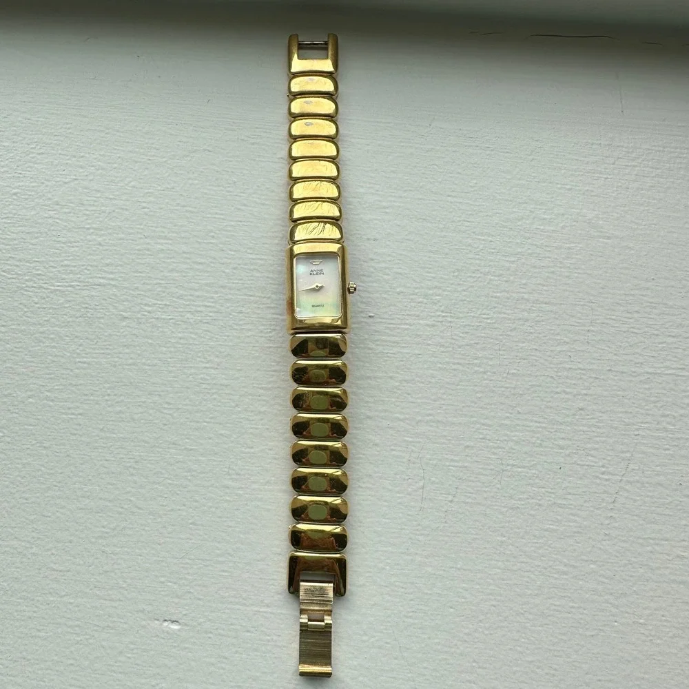 Anne Klein Womens Gold Tone Mother of Pearl Dial Quartz Link Watch 11/7570-1